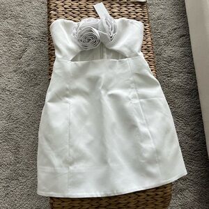 Yojani Boutique white floral appliqué mini dress